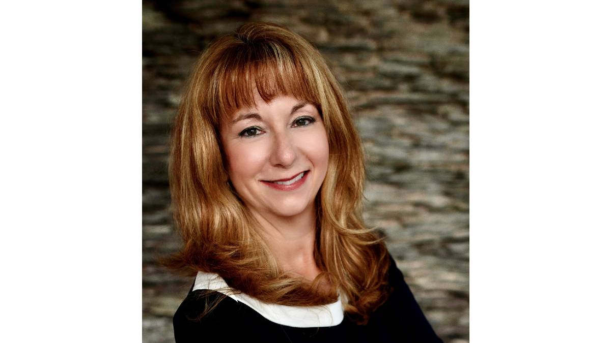 Ditek - Wendy Gattis