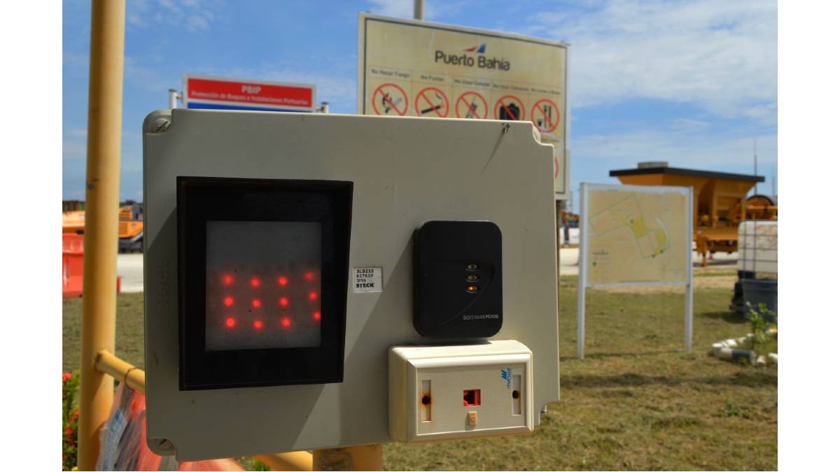 Proyecto de alta seguridad en puerto colombiano