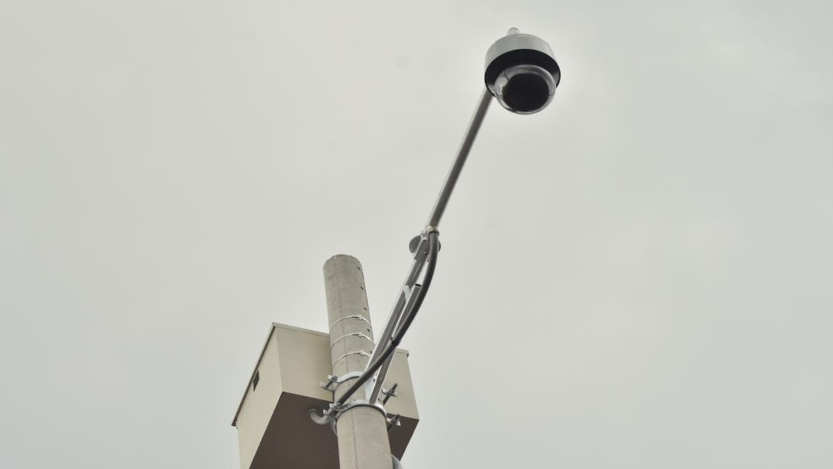Ciudad colombiana inaugura central de monitoreo conectada a 695 cámaras de seguridad