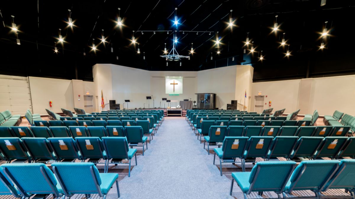 Tecnología de reconocimiento facial protege la tranquilidad en lugares de culto